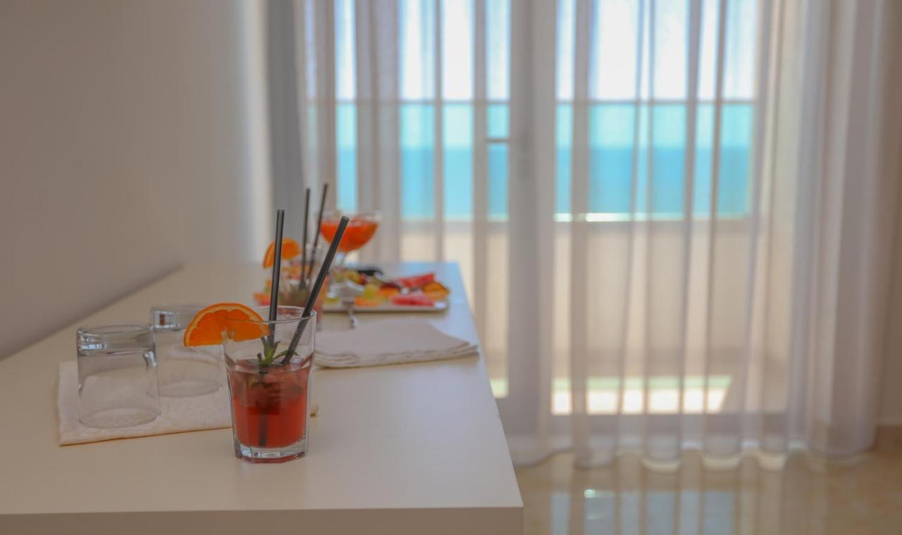 Hotel Vivas Durres Exterior photo