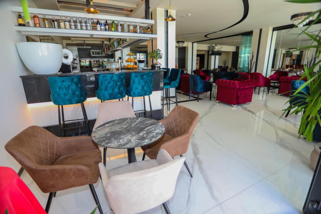 Hotel Vivas Durres Exterior photo