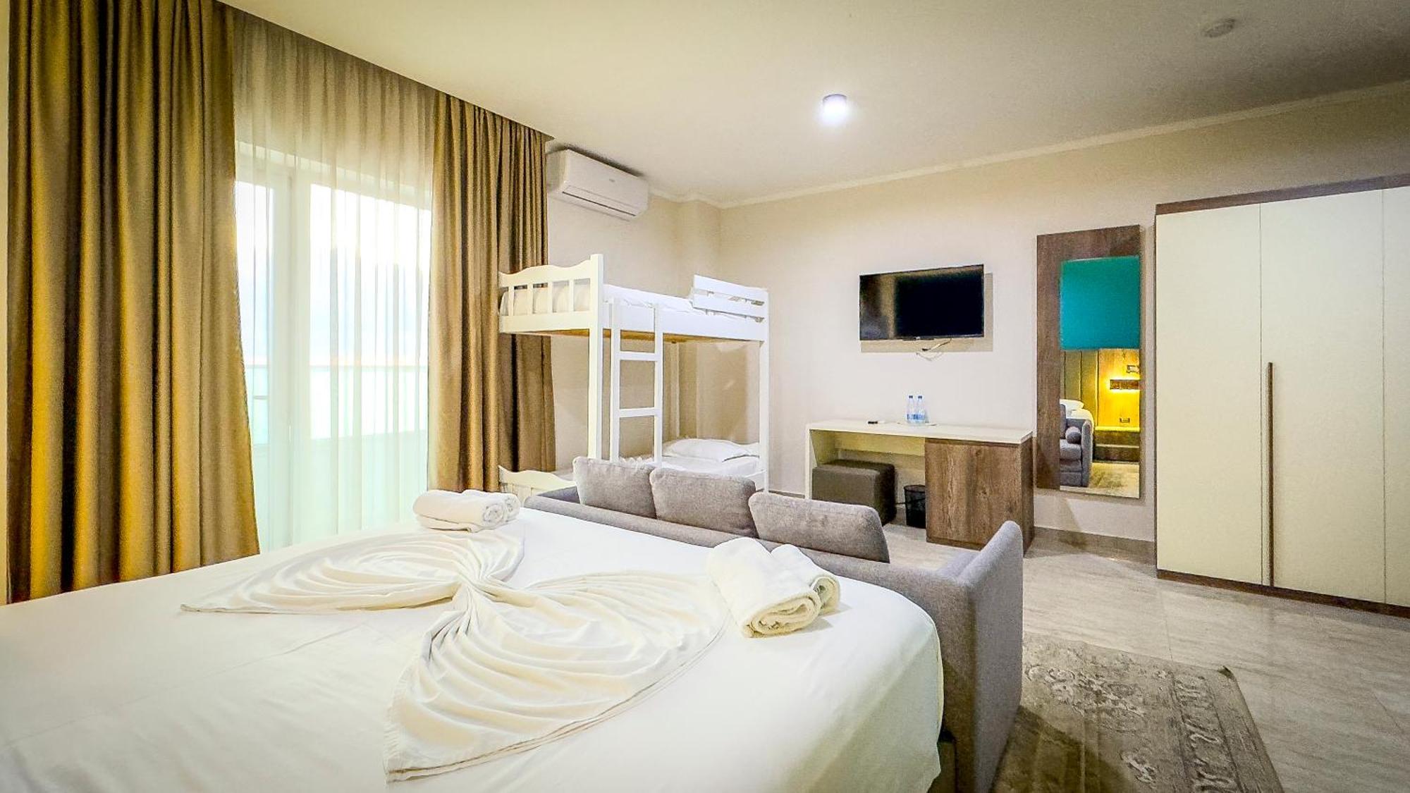 Hotel Vivas Durres Exterior photo