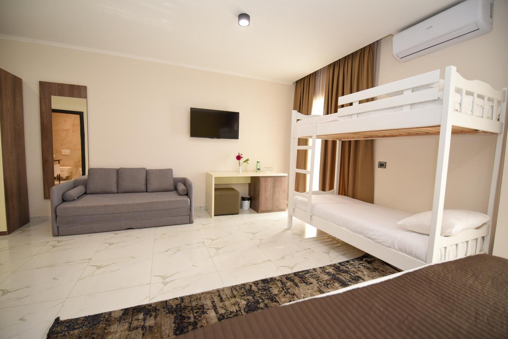 Hotel Vivas Durres Exterior photo
