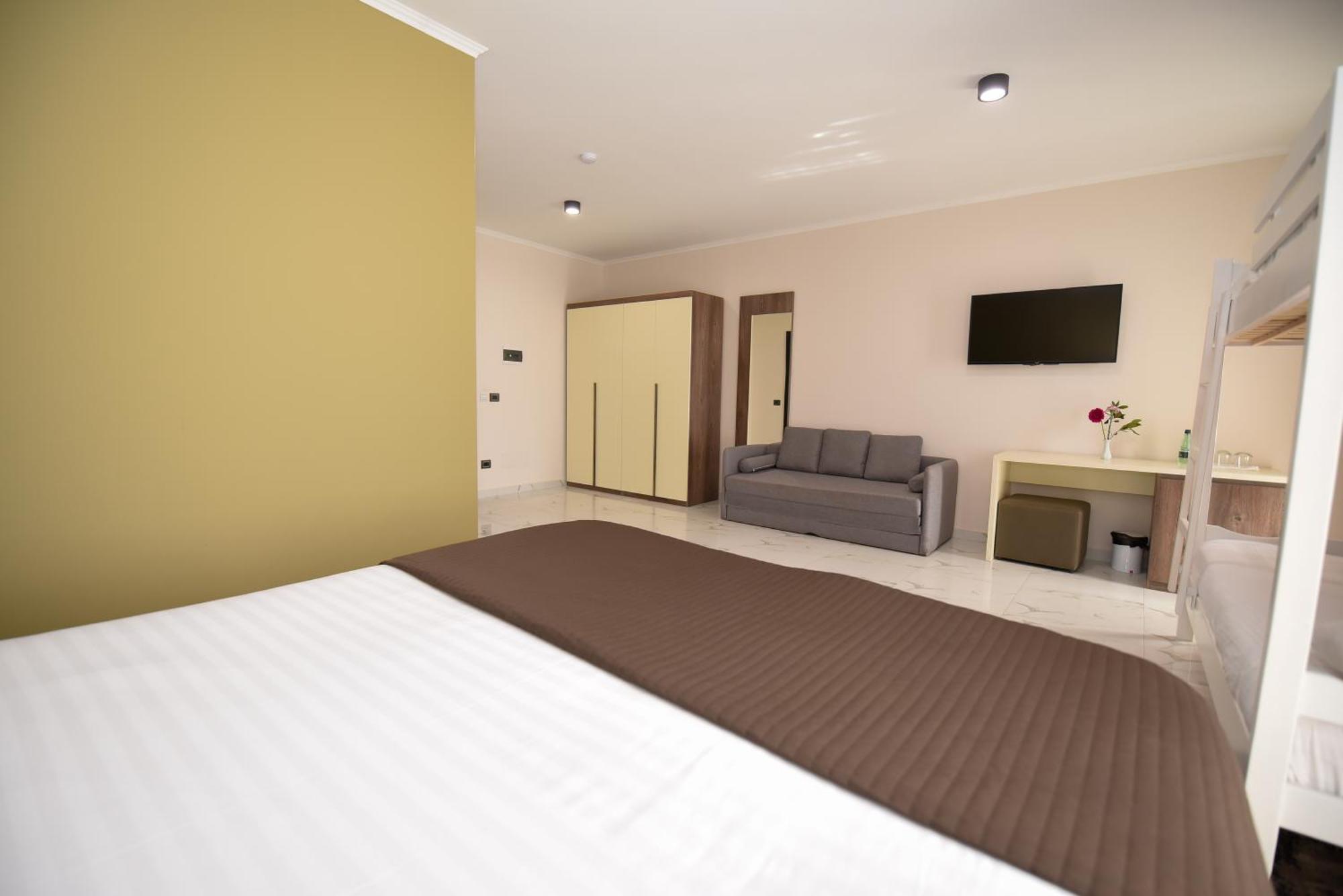 Hotel Vivas Durres Exterior photo