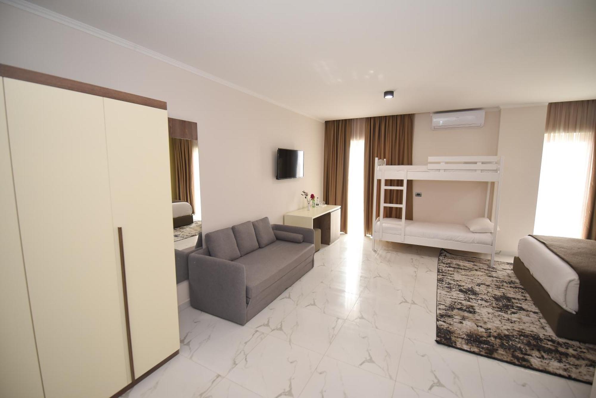 Hotel Vivas Durres Exterior photo