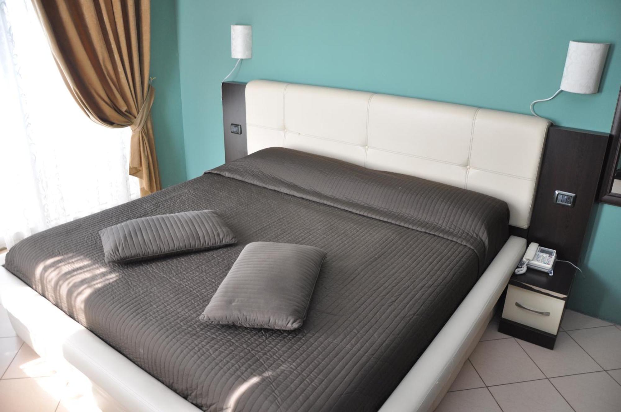 Hotel Vivas Durres Exterior photo